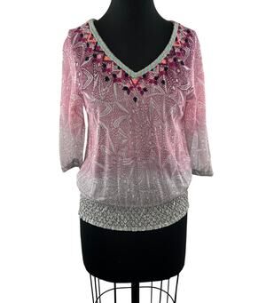 ANTHROPOLOGIE AKEMI + KIN Pink Embroidered Arembepe Ombre V-Neck Blouse Size XS
